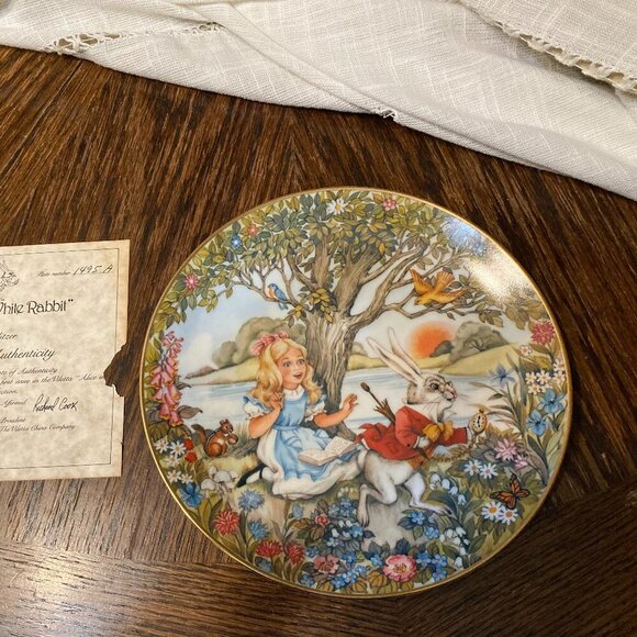 Vintage Viletta Alice in Wonderland and the White Rabbit Collector's Plate 1981 - Picture 1 of 1